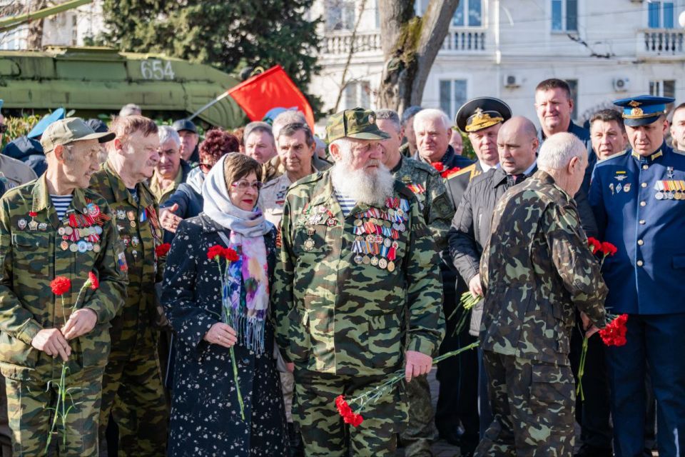 � ����������� ������� ������ ������-������������������