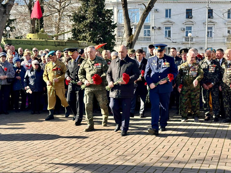 Владимир Немцев: Сегодня — День памяти о россиянах, исполнявших служебный долг за пределами Отечества Владимир Немцев: Сегодня — День памяти о россиянах, исполнявших служебный долг за пределами Отечества