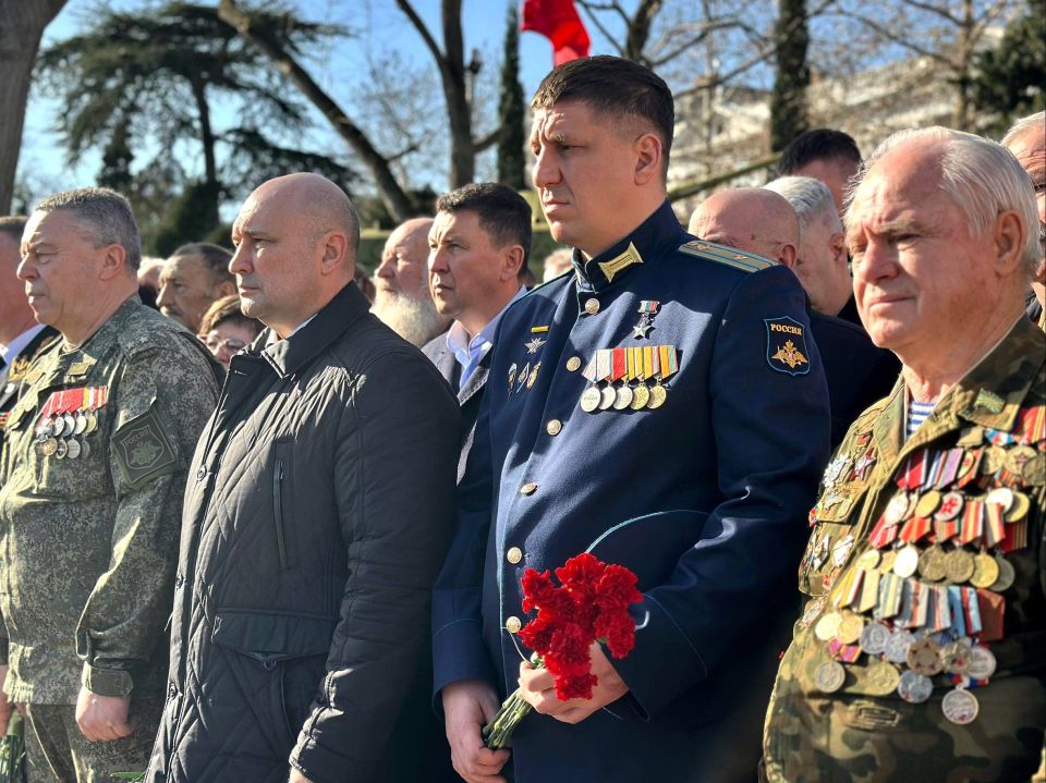 Владимир Немцев: Сегодня — День памяти о россиянах, исполнявших служебный долг за пределами Отечества Владимир Немцев: Сегодня — День памяти о россиянах, исполнявших служебный долг за пределами Отечества