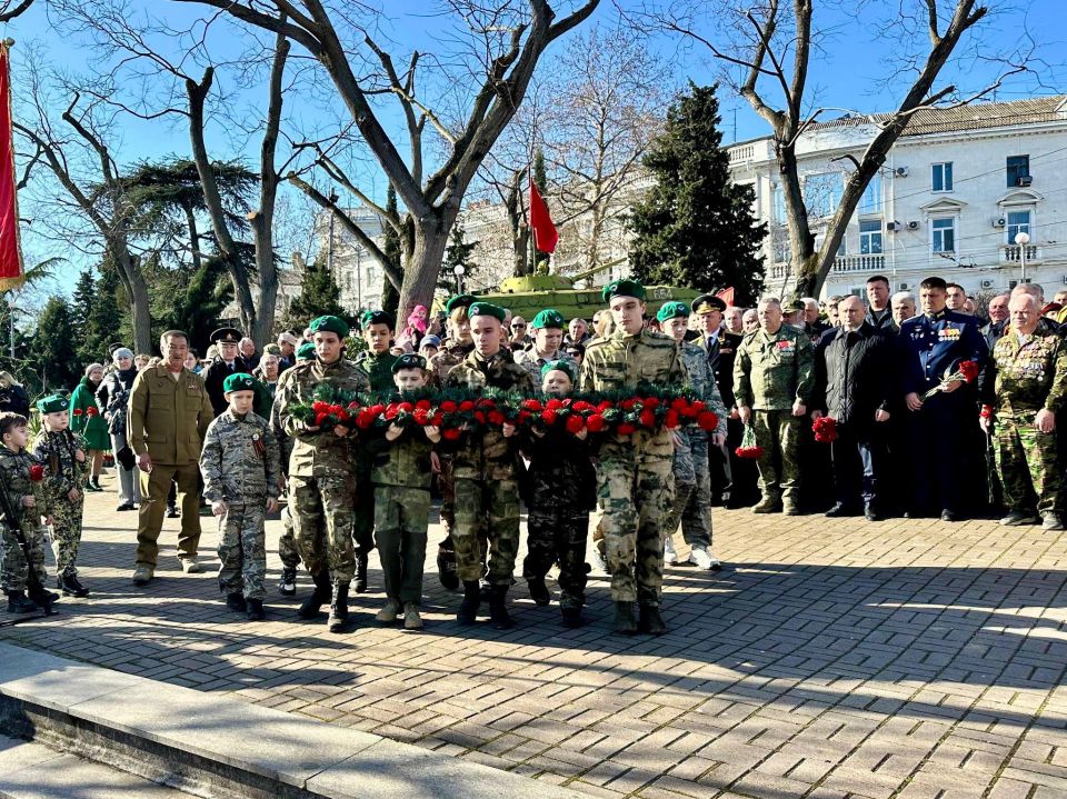 Владимир Немцев: Сегодня — День памяти о россиянах, исполнявших служебный долг за пределами Отечества Владимир Немцев: Сегодня — День памяти о россиянах, исполнявших служебный долг за пределами Отечества