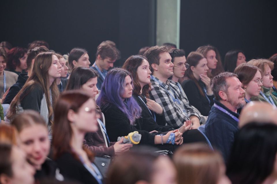 ��������� �������: �������� - � �������.. � ��� �������� �������� ������� � �������� �������� � ��������������� ������� "������������� �����������. ��������� ���", ������� �������� �� ���� ���-�������� "�������" � ��������...