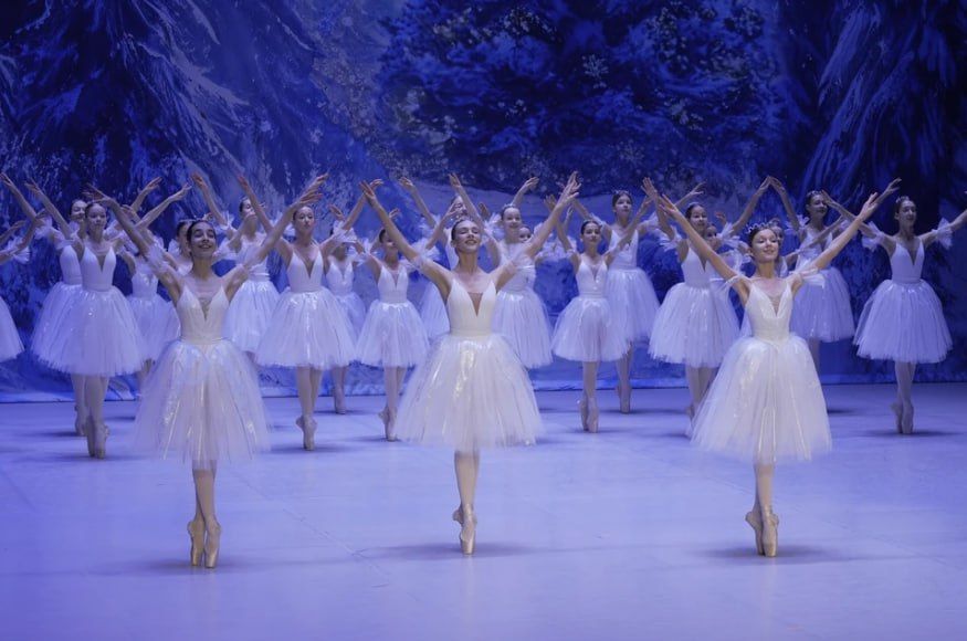 В Севастополе Академия хореографии растит будущих звезд балета: 200 учеников осваивают классику
