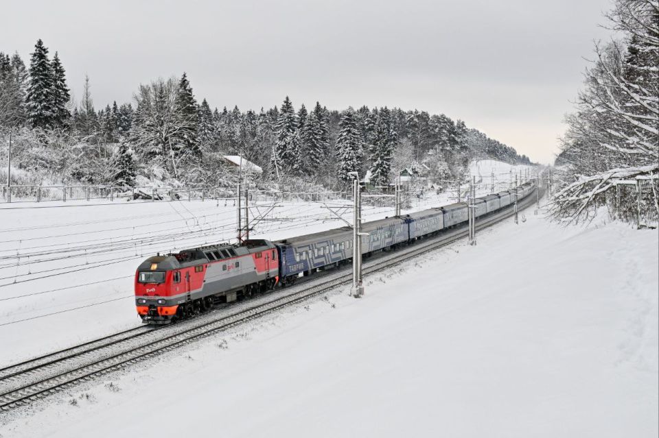 В связи с приостановкой движения на Крымском мосту в ночь с 16 по 17 февраля в пути задерживаются 16 поездов