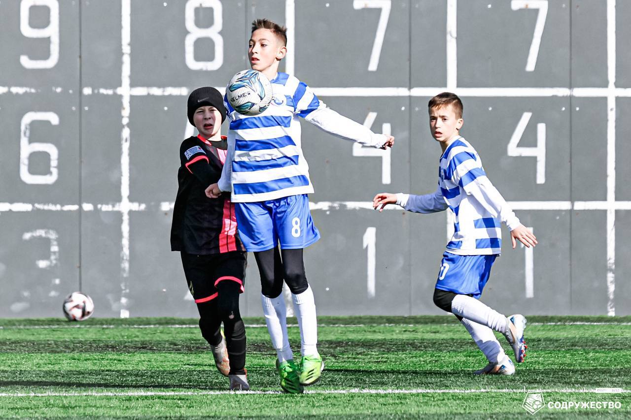 Сергей Резниченко: Пока основная команда ФК «Севастополь» проводит тренировочную подготовку к сезону, наши юные футболисты Спортивной школы №3 по футболу успешно выступают на Объединённом чемпионате «Содружество» Сергей Резниченко: Пока основная команда ФК «Севастополь» проводит тренировочную подготовку к сезону, наши юные футболисты Спортивной школы №3 по футболу успешно выступают на Объединённом чемпионате «Содружество»