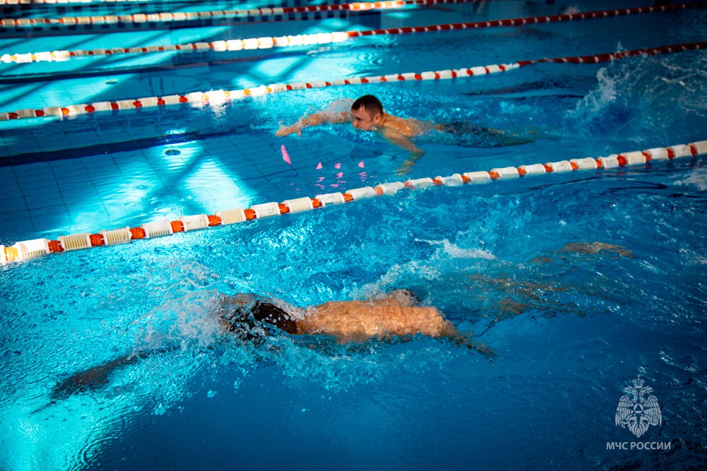 Вплавь – к победе. Сотрудники МЧС России по Севастополю состязались в соревнованиях по плаванию Вплавь – к победе. Сотрудники МЧС России по Севастополю состязались в соревнованиях по плаванию