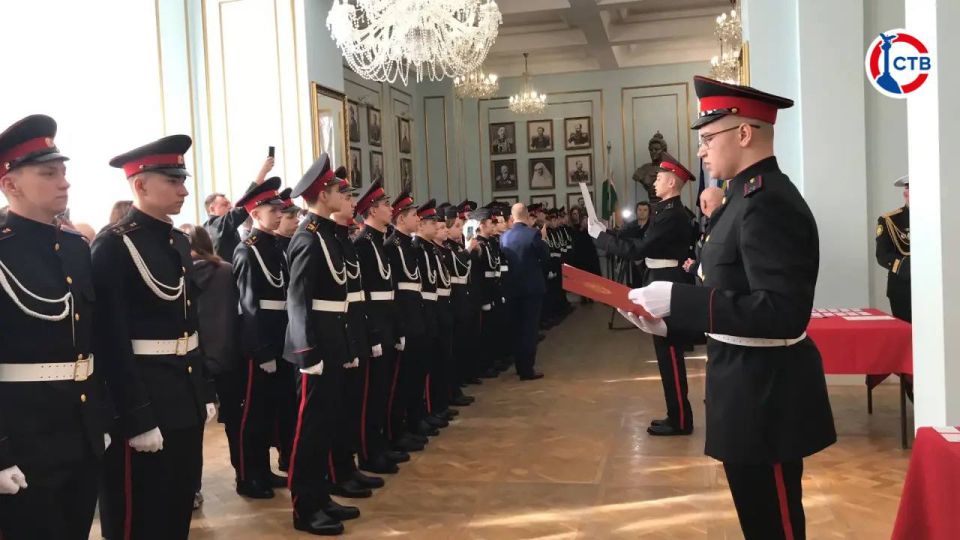 В севастопольском Доме офицеров флота присягу приняли сотрудники Следственного комитета