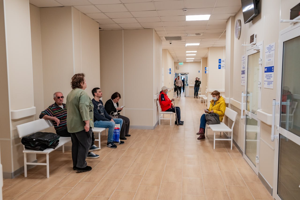 В конце января в Гагаринском районе открылась новая трёхэтажная поликлиника №7 на 400 посещений в смену, построенная по региональному проекту "Модернизация первичного звена здравоохранения" В конце января в Гагаринском районе открылась новая трёхэтажная поликлиника №7 на 400 посещений в смену, построенная по региональному проекту "Модернизация первичного звена здравоохранения"