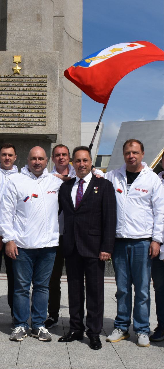 Александр Кулагин: Сегодня свой День рождения отмечает наш земляк и товарищ, космонавт-испытатель, Герой России Антон Николаевич Шкаплеров Александр Кулагин: Сегодня свой День рождения отмечает наш земляк и товарищ, космонавт-испытатель, Герой России Антон Николаевич Шкаплеров