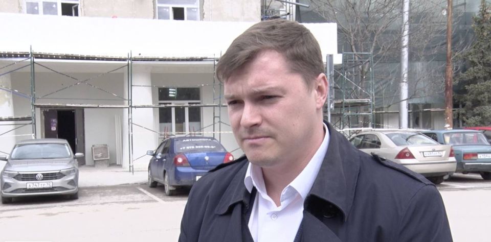 Правительство Севастополя воздерживается от комментариев по ситуации с бывшим директором департамента по делам губернатора Юрием Клепче в рамках действия принципа презумпции невиновности