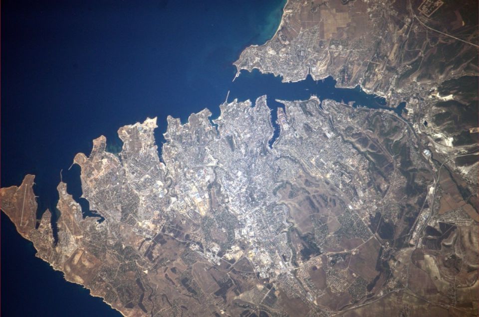 Как выглядит Севастополь из космоса, показал лётчик-космонавт Олег Артемьев