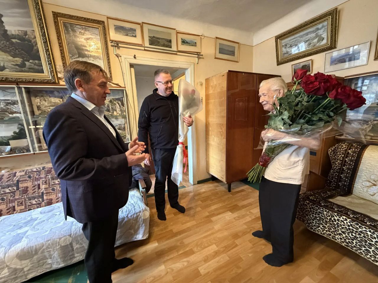 Юрий Гоцанюк: В преддверии Дня защитника Отечества — огромная честь лично поздравить ветерана Великой Отечественной войны Георгия Николаевича Рубиновского с праздником