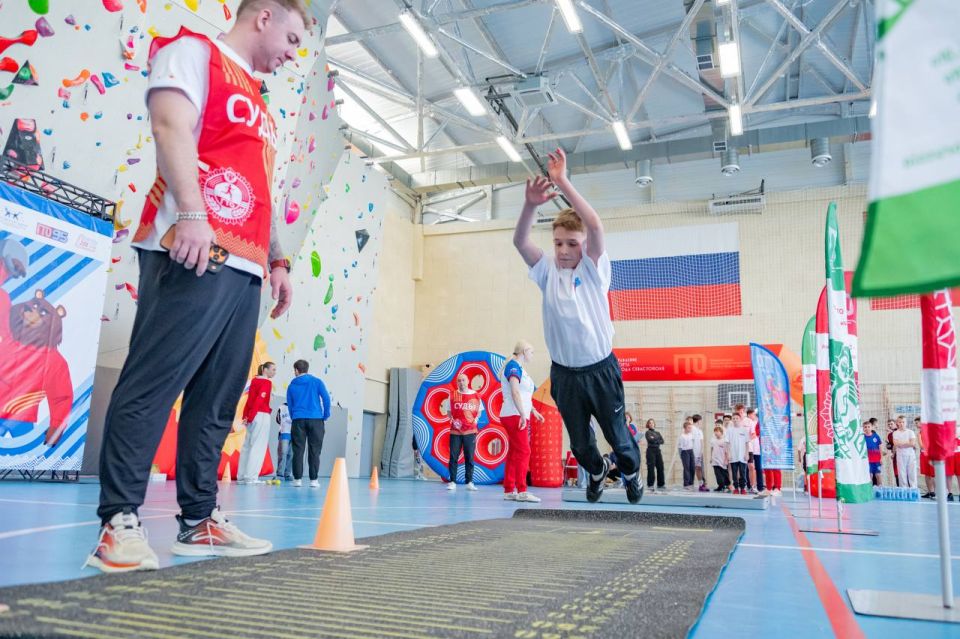 ������ ����������: ����� 150 ������������� ���������� ���� ������� ������� � ��������� �Za��λ � �������������� �� ��������