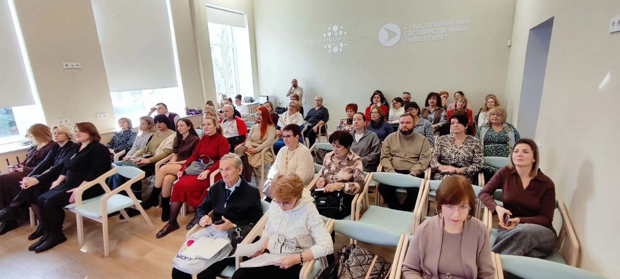 Управление туризма Севастополя в преддверии Дня экскурсовода поздравили гидов серией семинаров и награждением лучших специалистов Управление туризма Севастополя в преддверии Дня экскурсовода поздравили гидов серией семинаров и награждением лучших специалистов