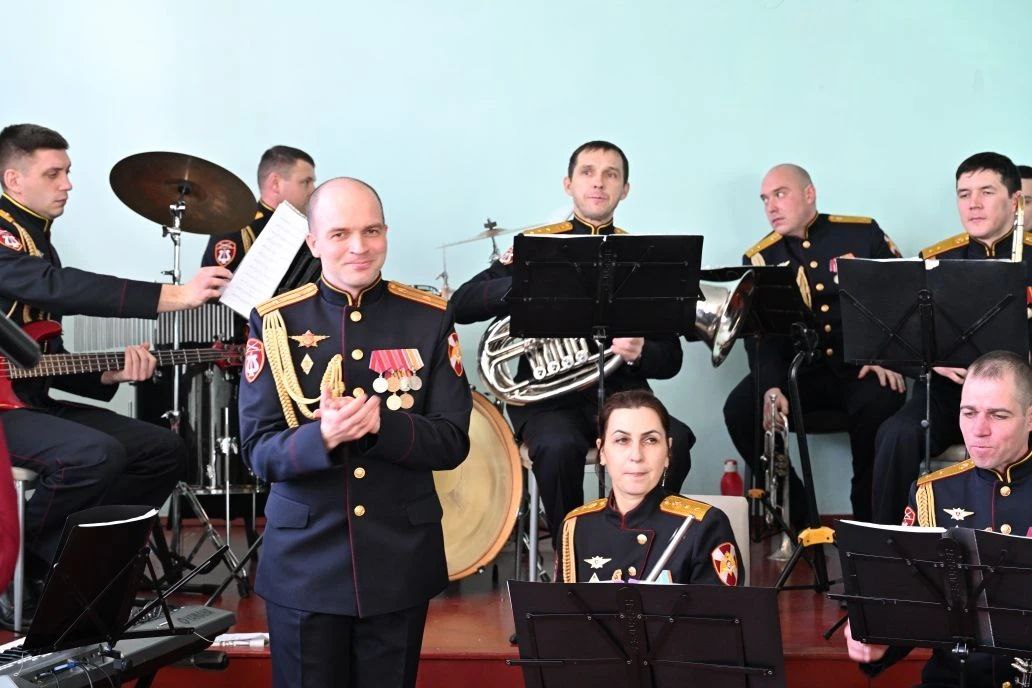 Александр Кулагин: Концерт, посвященный Дню защитника Отечества прошел в одном из госпитальных учреждений Александр Кулагин: Концерт, посвященный Дню защитника Отечества прошел в одном из госпитальных учреждений