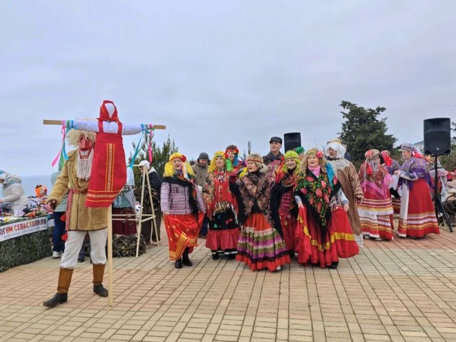 Весело и с пользой!. Последний день масленичной недели с размахом отпраздновали в ТОС "Лукоморье" Атмосферу настоящего народного гулянья создавали аниматоры и народный ансамбль Весело и с пользой!. Последний день масленичной недели с размахом отпраздновали в ТОС "Лукоморье" Атмосферу настоящего народного гулянья создавали аниматоры и народный ансамбль