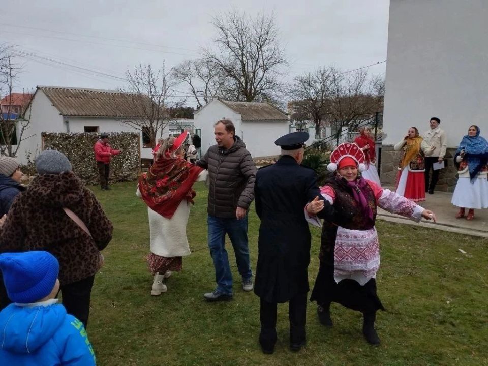 Александр Кулагин: В Каче народные гуляния были организованы при поддержке севастопольских Единороссов Александр Кулагин: В Каче народные гуляния были организованы при поддержке севастопольских Единороссов