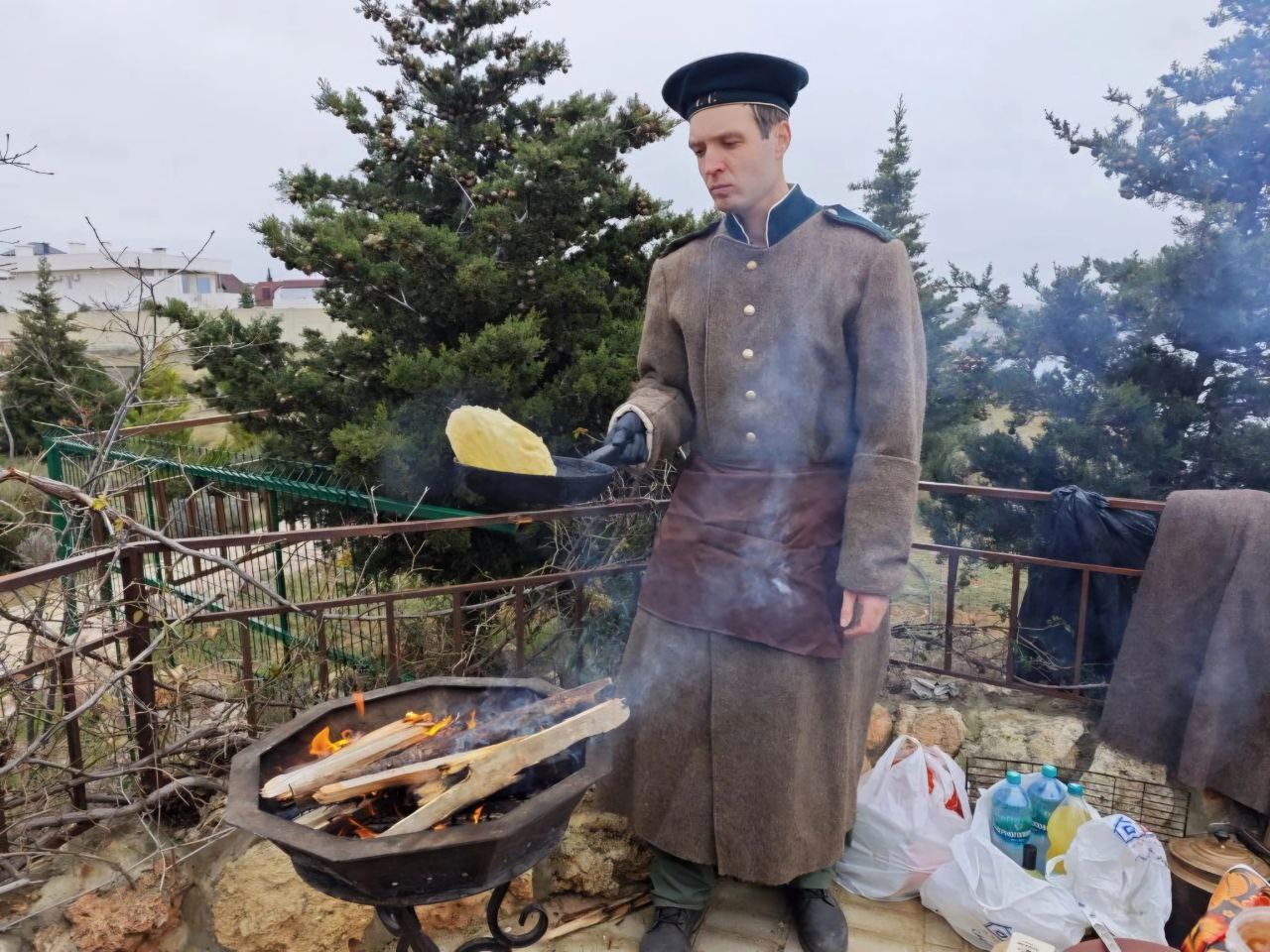 Весело и с пользой!. Последний день масленичной недели с размахом отпраздновали в ТОС "Лукоморье" Атмосферу настоящего народного гулянья создавали аниматоры и народный ансамбль Весело и с пользой!. Последний день масленичной недели с размахом отпраздновали в ТОС "Лукоморье" Атмосферу настоящего народного гулянья создавали аниматоры и народный ансамбль