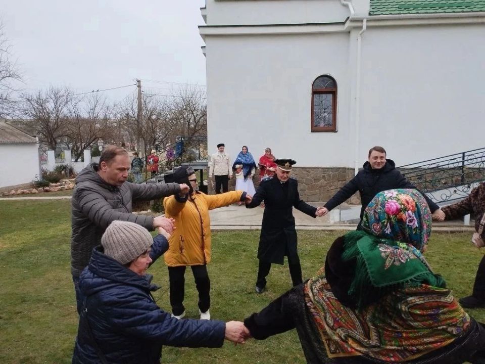 Александр Кулагин: В Каче народные гуляния были организованы при поддержке севастопольских Единороссов Александр Кулагин: В Каче народные гуляния были организованы при поддержке севастопольских Единороссов