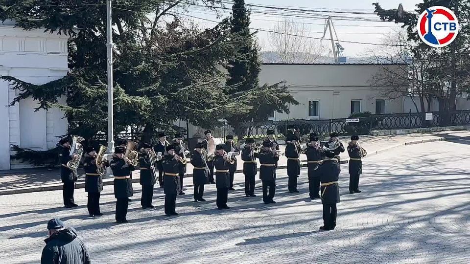 �� ������� �������� ������ ������� ����� ��. �.�. ��������