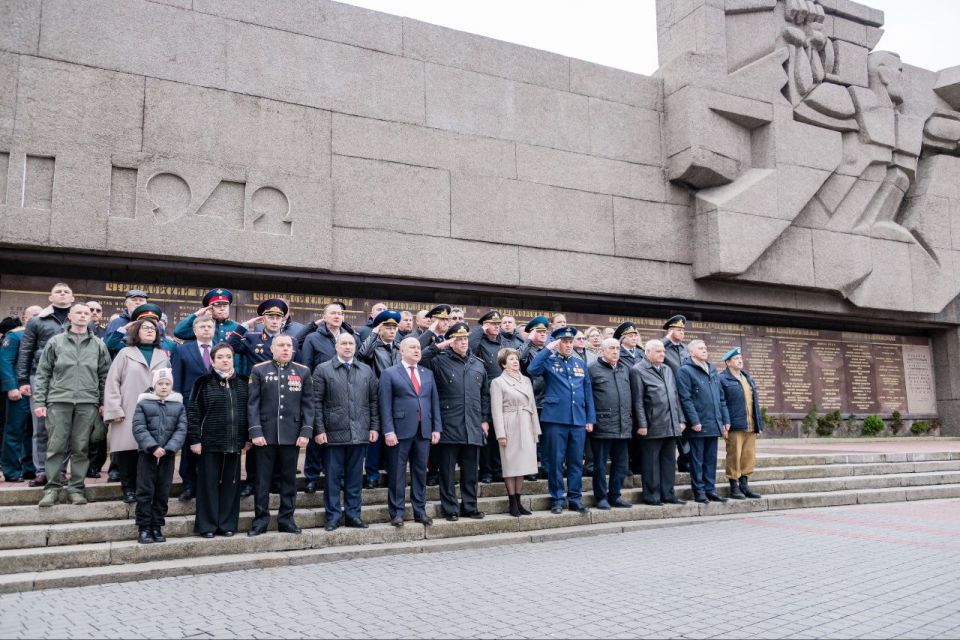 �������� ������ ����������� ������ ������ ������ ������� � ����������� ������������ �� ������ ��� ��������� ��������� � ��� �������� ����