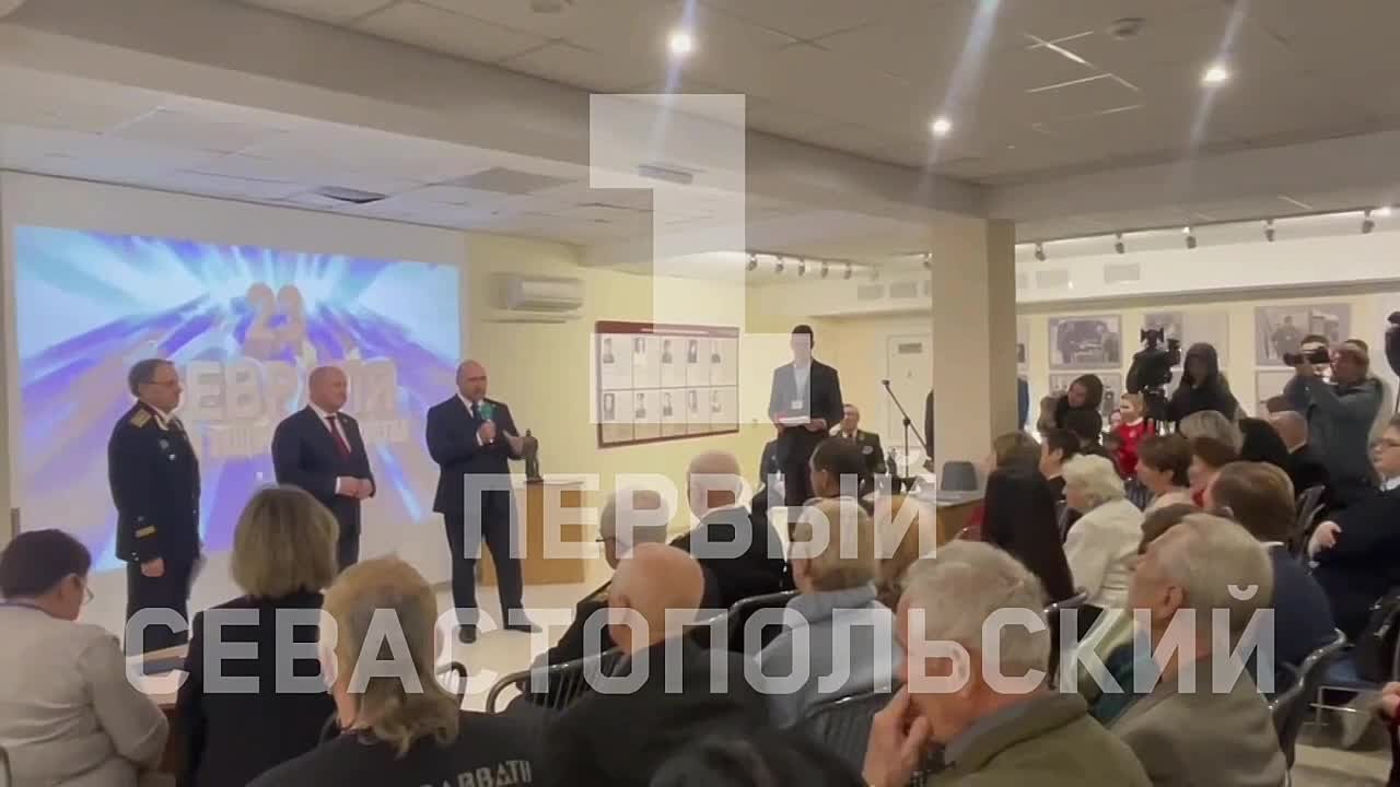 На 35-й береговой батарее отмечают двойной для севастопольцев праздник – День Народной воли и День защитника Отечества