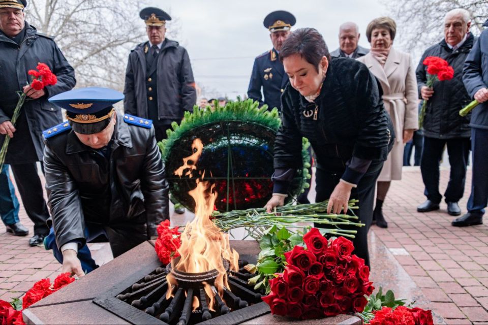 �������� ������ ����������� ������ ������ ������ ������� � ����������� ������������ �� ������ ��� ��������� ��������� � ��� �������� ����