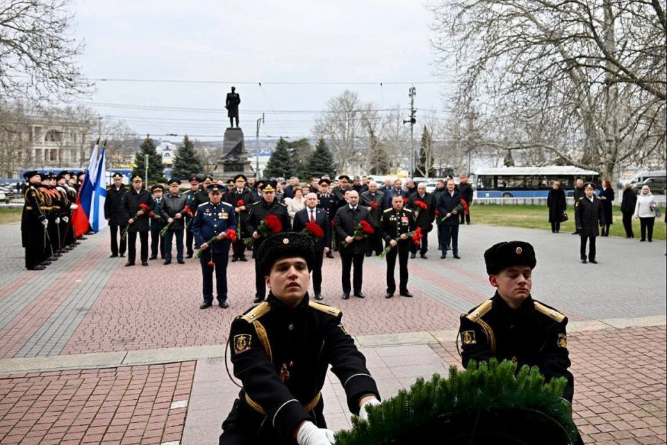 �������� ������: ����������� ���� ������ � ���������� ����� � ������ � ��������� ����������� ������� ����������� 1941�1942 ����� ������ � ������������ �������� �����������, ���������� ������ ��������� �� ������� ������� �...