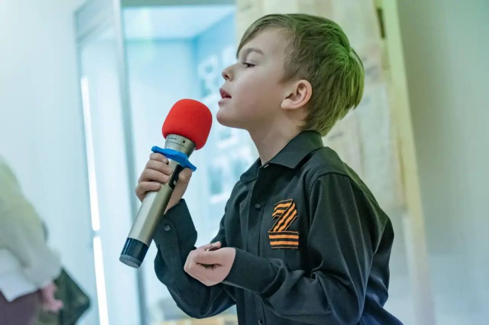 Михаил Развожаев: Сегодня с удовольствием участвовал в традиционной дружеской встрече, которая прошла в музейном историко-мемориальном комплексе «35-я береговая батарея» и была посвящена Дню защитника Отечества и Дню... Михаил Развожаев: Сегодня с удовольствием участвовал в традиционной дружеской встрече, которая прошла в музейном историко-мемориальном комплексе «35-я береговая батарея» и была посвящена Дню защитника Отечества и Дню...