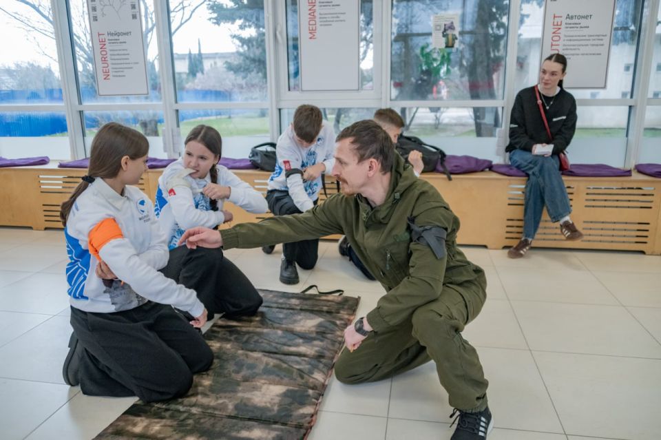 Михаил Развожаев: Сегодня в Севастополе стартовал проект «Непокоренный дух» Михаил Развожаев: Сегодня в Севастополе стартовал проект «Непокоренный дух»