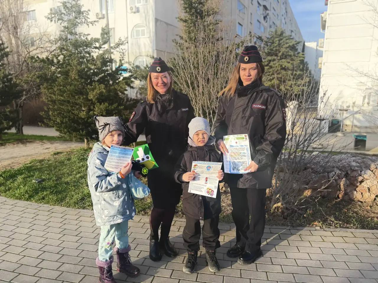 Полицейские организовали для горожан уроки безопасности в севастопольских парках