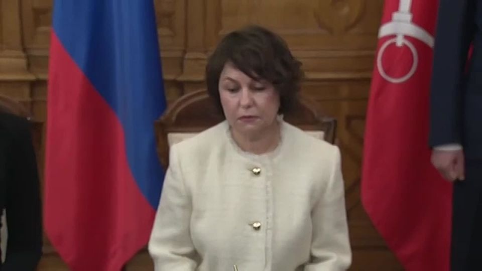 ������� ������� ����������� � �����-���������� ��������� ������������� ����� ���������� �������