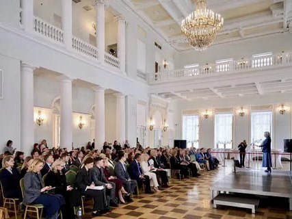 Коллектив Департамента культуры Севастополя удостоен благодарности Министерства культуры Коллектив Департамента культуры Севастополя удостоен благодарности Министерства культуры