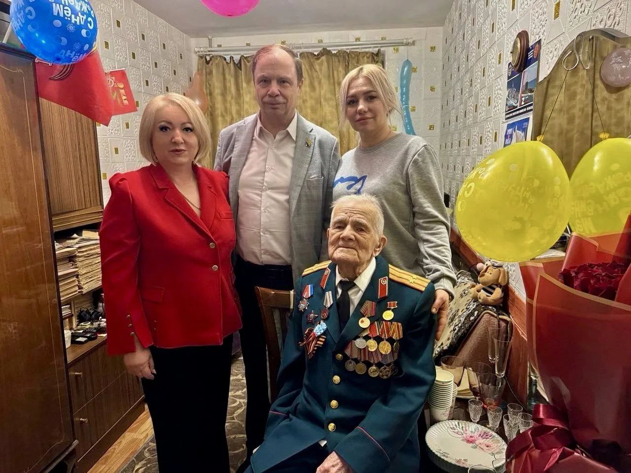 Александр Кулагин: Ветерану Великой Отечественной войны, Почетному гражданину Нахимовского района города Севастополя Виталию Александровичу Исупову - 100 лет!