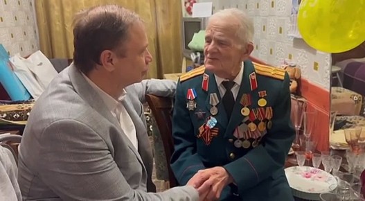 100 лет исполнилось ветерану Великой Отечественной войны Виталию Исупову