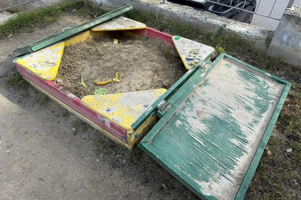 На проспекте Победы отремонтируют детские площадки На проспекте Победы отремонтируют детские площадки