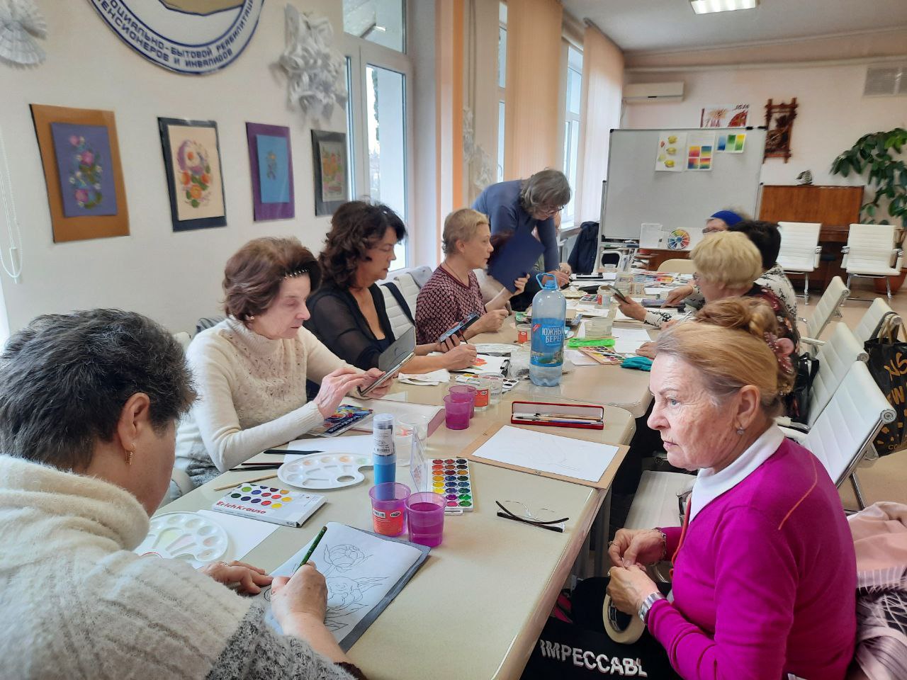 Пенсионеров Севастополя ждут на бесплатные занятия: ходьба, игры и психология