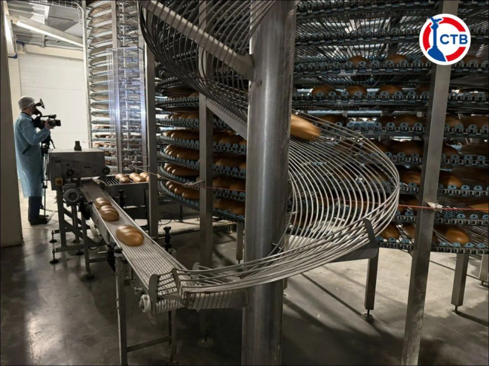 На севастопольском хлебозаводе запустили новую линию производства На севастопольском хлебозаводе запустили новую линию производства