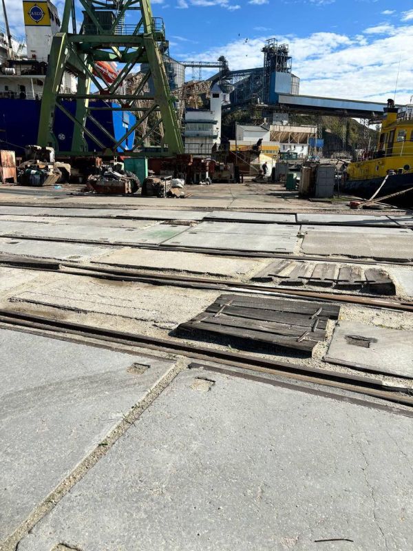 Севастопольская транспортная прокуратура пресекла нарушения на объекте водного транспорта Севастопольская транспортная прокуратура пресекла нарушения на объекте водного транспорта