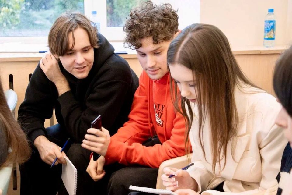 �������� ����� ��������� � ����������� � ���������