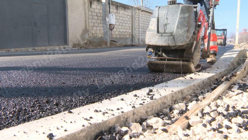 Ремонт дороги от садового товарищества «Орхидея» до улицы Тараса Шевченко завершают Ремонт дороги от садового товарищества «Орхидея» до улицы Тараса Шевченко завершают