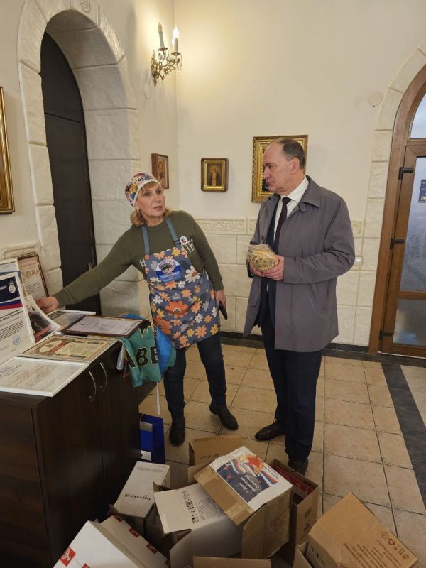Дмитрий Белик: Посетил волонтерское подразделение «Северяночки» Дмитрий Белик: Посетил волонтерское подразделение «Северяночки»
