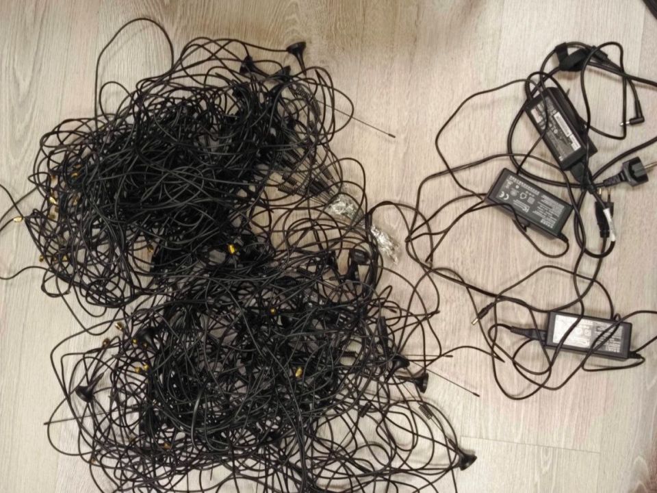 В Севастополе прокуратура направила в суд уголовное дело в отношении участника организованной группы, которая обеспечивала функционирование сим-боксов В Севастополе прокуратура направила в суд уголовное дело в отношении участника организованной группы, которая обеспечивала функционирование сим-боксов