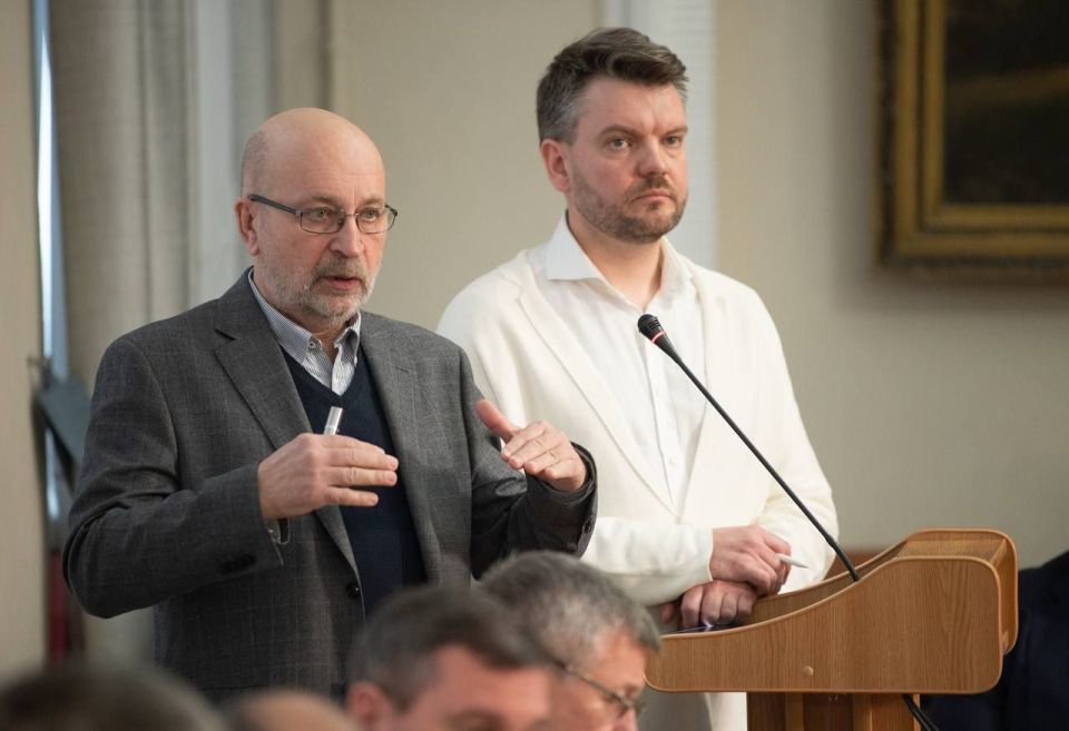 �� ����� ������ ������� � ��������� �������� ��������� � ����������� ����