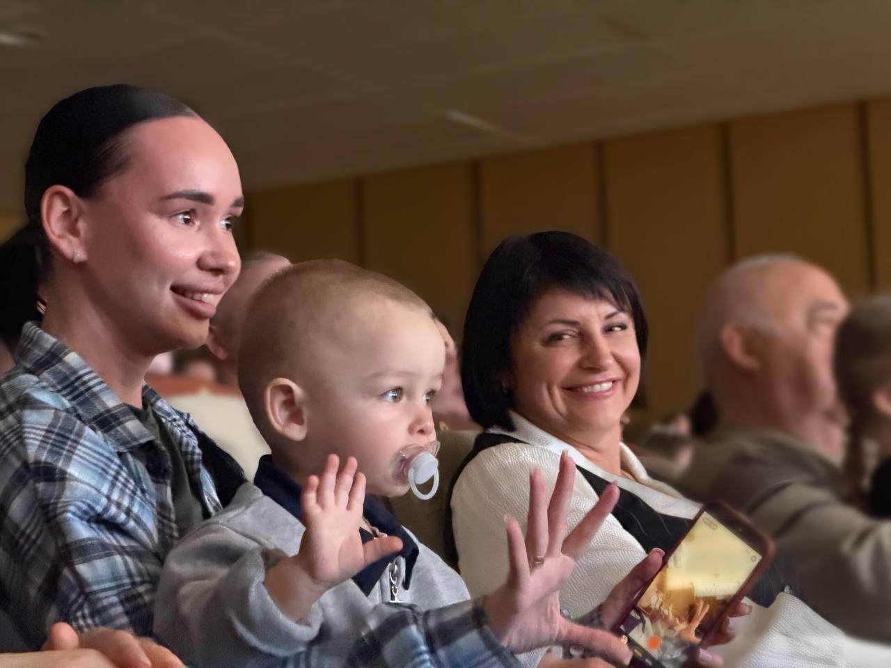 Татьяна Лобач: В преддверии Международного женского дня в Севастопольском хореографическом центре «Радость» состоялся праздничный концерт Татьяна Лобач: В преддверии Международного женского дня в Севастопольском хореографическом центре «Радость» состоялся праздничный концерт