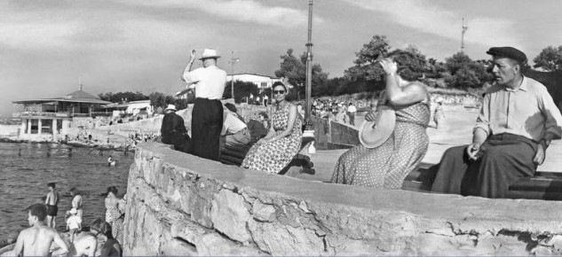 � ������� 1960 ���� ��������� ������ "�� �����!" ������������ ������� ������� �����, ���������� � �����������