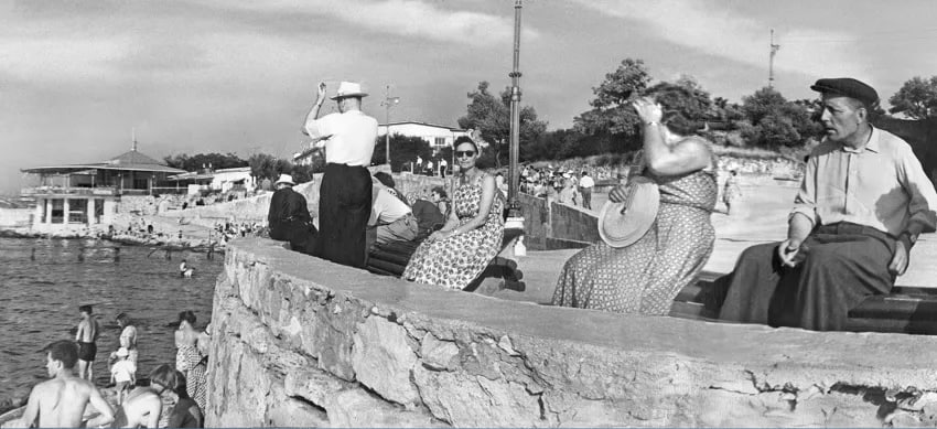 В далеком 1960 году уральская газета "На смену!" опубликовала рассказ жителей Урала, побывавших в Севастополе