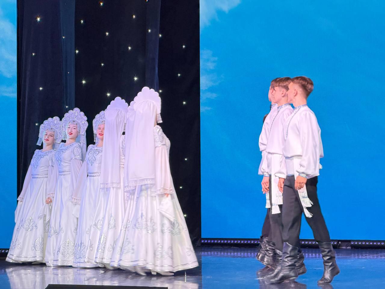 Татьяна Лобач: В преддверии Международного женского дня в Севастопольском хореографическом центре «Радость» состоялся праздничный концерт Татьяна Лобач: В преддверии Международного женского дня в Севастопольском хореографическом центре «Радость» состоялся праздничный концерт