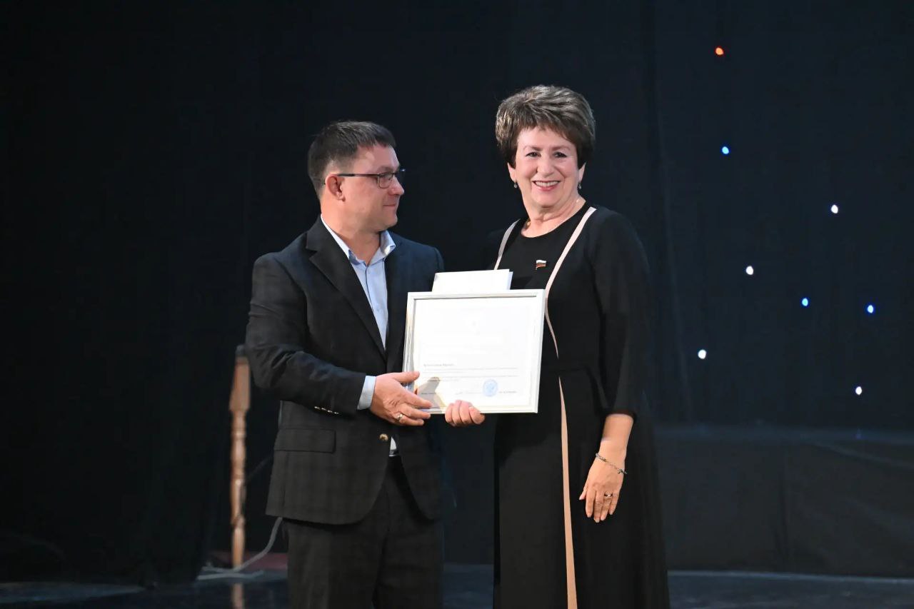 Екатерина Алтабаева: В преддверии годовщины возвращения Севастополя и Крыма в состав РФ побывала на торжественном мероприятии «Русская весна. Время первых», которое состоялось во Дворце культуры рыбаков Екатерина Алтабаева: В преддверии годовщины возвращения Севастополя и Крыма в состав РФ побывала на торжественном мероприятии «Русская весна. Время первых», которое состоялось во Дворце культуры рыбаков