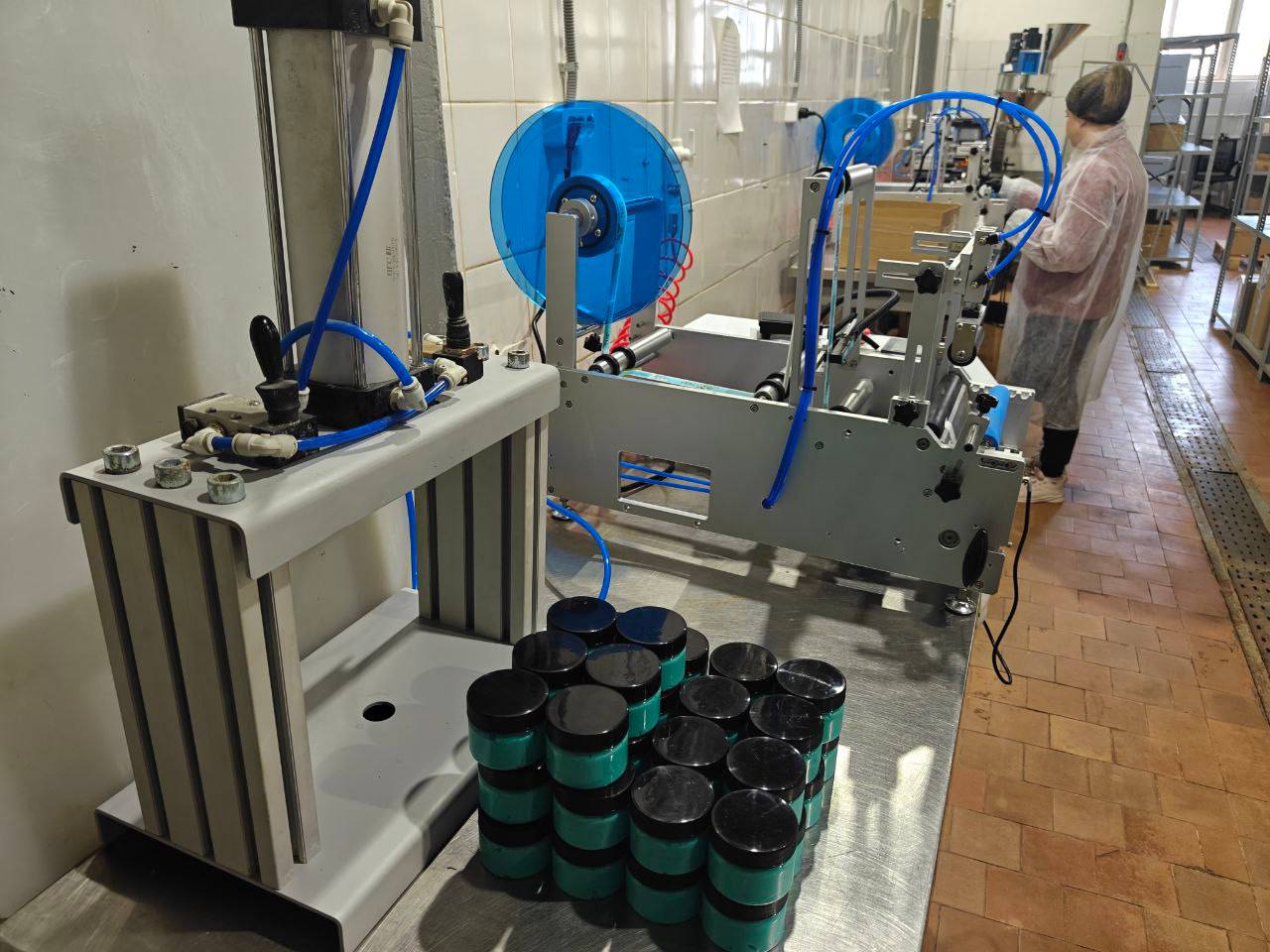 Денис Профатилов: Благодаря инструментам государственной поддержки, среди которых и Свободная экономическая зона, местный бизнес наращивает мощности быстрее запланированного Денис Профатилов: Благодаря инструментам государственной поддержки, среди которых и Свободная экономическая зона, местный бизнес наращивает мощности быстрее запланированного