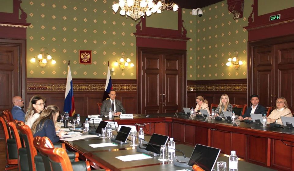 Руководитель Росреестра Олег Скуфинский в ходе совещания подвёл предварительные итоги работ по федерализации полномочий Росреестра и ППК «Роскадастр» в Республике Крым